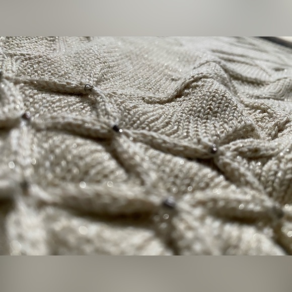 Boho sweater with beaded smocking detail and puff 3/4 sleeve. - Picture 3 of 4